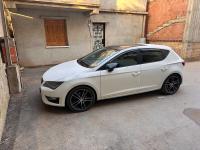 سيارات-seat-leon-2014-بئر-خادم-الجزائر