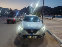 voitures-renault-megane4-2022-collo-skikda-algerie