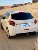 voitures-peugeot-208-2019-allure-facelift-biskra-algerie