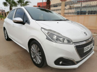 voitures-peugeot-208-2016-hdi-16-el-kerma-oran-algerie