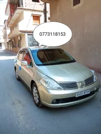 Nissan Tiida 4 portes 2007 Tiida 4 portes