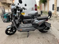 Dora Dora scooter électrique 2025