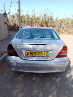 berline-mercedes-classe-c-2003-220-avant-garde-bou-ismail-tipaza-algerie