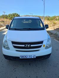 السيارات-النفعية-hyundai-h1-2012-vitre-6-places-تيبازة-الجزائر