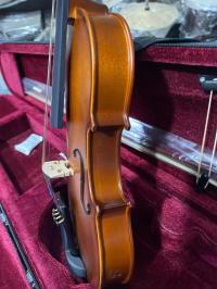 آلات-وترية-violon-44-برج-الكيفان-الجزائر