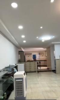 شقة-بيع-5-غرف-مستغانم-الجزائر