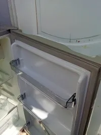 Réfrigérateur petit modèle iris