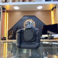 آلة-تصوير-canon-1d-mark-iv-boitier-nu-en-tres-bon-etat-sans-batterie-باب-الزوار-الجزائر