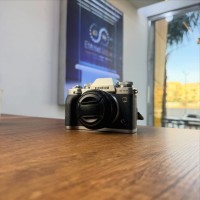 آلة-تصوير-fujifilm-x-t3-avec-18mm-f2-en-tres-bon-etat-batterie-et-chargeur-باب-الزوار-الجزائر