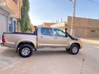 voitures-toyota-hilux-2012-el-bayadh-algerie