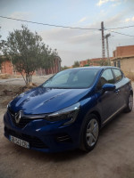 citadine-renault-clio-5-business-10-2021-busines-batna-algerie