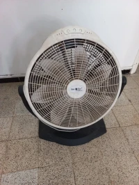 Vente ventilateur de marque NEW STAR -COBRA en panne : 1000 DA Négociable