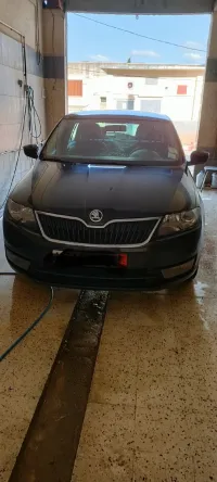 Skoda Rapid Spaceback 2015 Edition