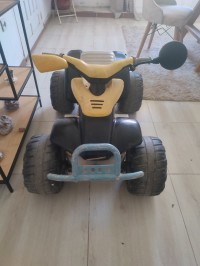 مركبات-و-مسارات-quad-electrique-enfant-peg-perego-الرغاية-الجزائر