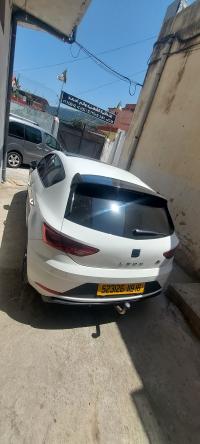 سيارات-seat-leon-2019-سوق-الإثنين-بجاية-الجزائر