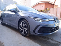 voitures-volkswagen-golf-8-2022-r-line-blida-algerie