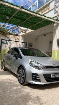 سيارات-kia-rio-2017-دار-البيضاء-الجزائر