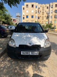 سيارات-toyota-yaris-2003-ترعي-باينان-ميلة-الجزائر