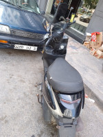 motos-scooters-cuxi-estate-2-2021-bir-el-djir-oran-algerie