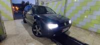 moyenne-berline-volkswagen-golf-4-2000-batna-algerie