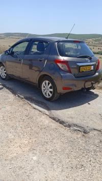 سيارات-toyota-yaris-2013-الذرعان-الطارف-الجزائر