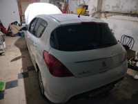 moyenne-berline-peugeot-308-2013-kolea-tipaza-algerie