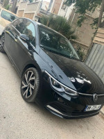 voitures-volkswagen-golf-8-2024-algerie