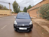 voitures-peugeot-partner-2014-tepee-allure-laghouat-algerie