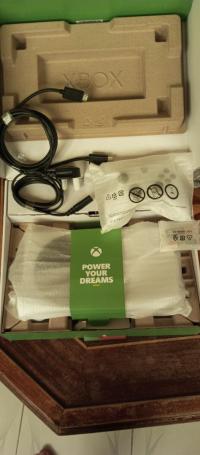أجهزة-ألعاب-الفيديو-xbox-series-s-occasion-avec-boite-etat-1010-سيدي-امحمد-الجزائر