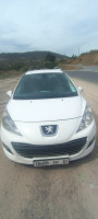 voitures-peugeot-207-2011-sportium-bouira-algerie