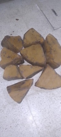 مواد-أولية-شمع-النحل-خام-شلغوم-العيد-ميلة-الجزائر
