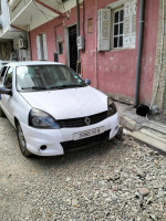 voitures-renault-clio-campus-2013-meftah-blida-algerie