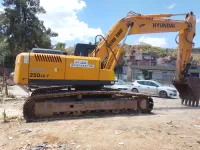 Location hyundai 250 LC7 للكراء فقط Hyundai 250lc7 