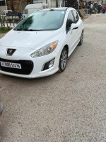 moyenne-berline-peugeot-308-2014-allure-soumaa-blida-algerie