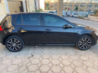 voitures-volkswagen-golf-7-2013-constantine-algerie