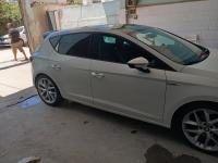 moyenne-berline-seat-leon-2016-fr15-souk-ahras-algerie