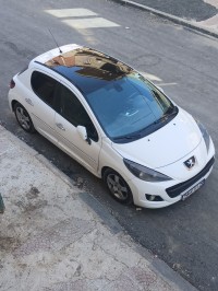 voitures-peugeot-207-2011-allure-didouche-mourad-constantine-algerie