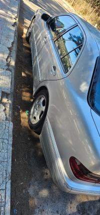 سيارات-mercedes-classe-e-2001-أولاد-فايت-الجزائر