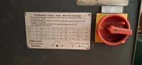 Sertisseuse et tronconneuse de flexible avec les raccords