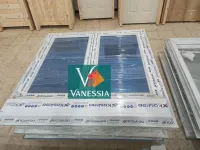 fenêtre ouvrante avec rideau double vitrage profil Kosko Fumé stop soleil isolant