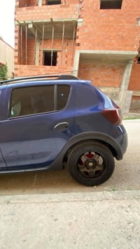 سيارات-dacia-sandero-2016-قالمة-الجزائر