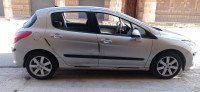 moyenne-berline-peugeot-308-2009-sour-el-ghouzlane-bouira-algerie