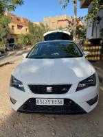 moyenne-berline-seat-leon-2015-fr15-tissemsilt-algerie