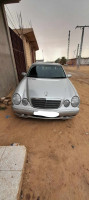 voitures-mercedes-classe-e-2002-el-oued-algerie