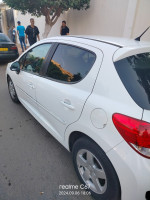 voitures-peugeot-207-2012-bethioua-oran-algerie