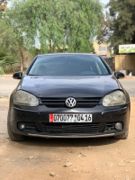 moyenne-berline-volkswagen-golf-5-2004-fouka-tipaza-algerie