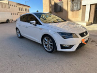 moyenne-berline-seat-leon-2014-tadjenanet-mila-algerie