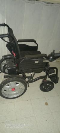طب-و-صحة-fauteuil-roulant-electrique-quasi-neuf-هراوة-الجزائر