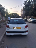 voitures-peugeot-206-plus-2011-bou-ismail-tipaza-algerie