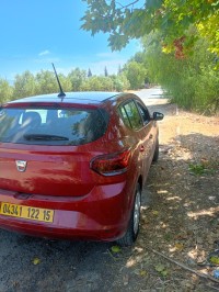 voitures-dacia-sandero-2022-expression-mkira-tizi-ouzou-algerie